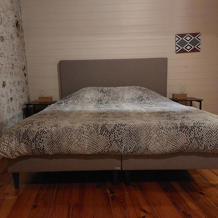 La Grange De Lucie -Chambres D'Hotes En Perigord-Dordogne Nanteuil-Auriac-de-Bourzac Kültér fotó